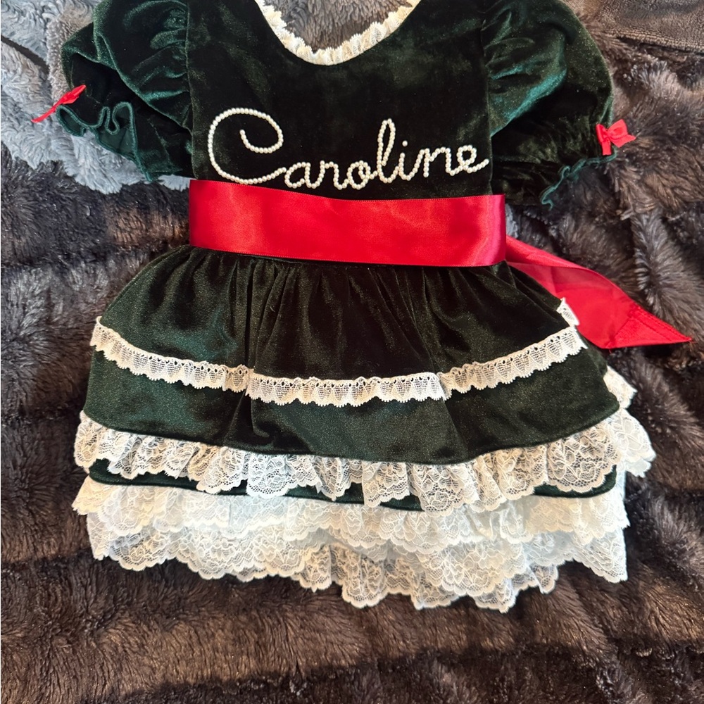Green Velvet Kids dress with pearl “Caroline”